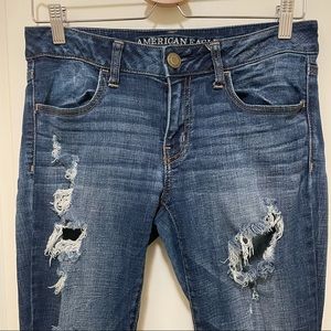 American Eagle Medium Wash Distressed Skinny Jeans